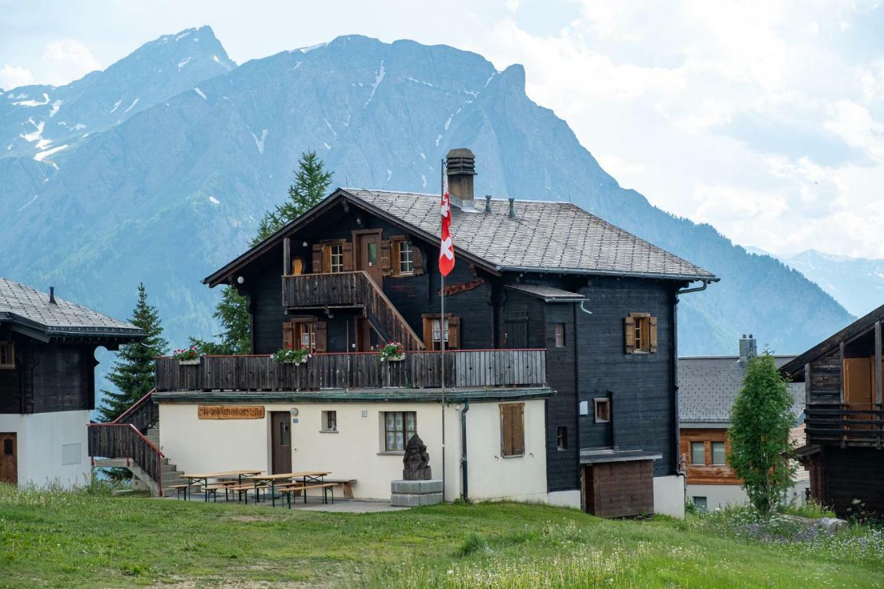 Gruppenhaus Im Walliser Alpstyle Rosswald Buitenkant foto